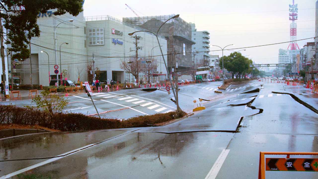 阪神大震災で判明！生産ラインの復旧が必要なのはトヨタだった