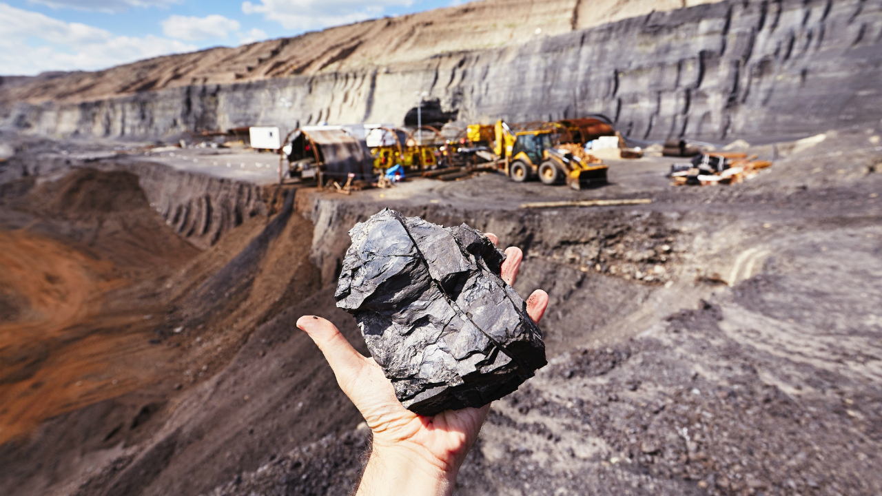 政治的圧力が疑われる石炭供給業者の選定