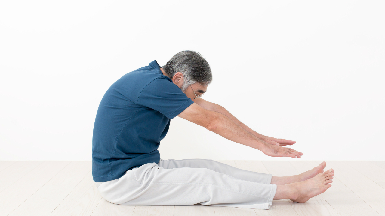 ひざの痛みを改善　運動を始める前の「ストレッチ」の行い方