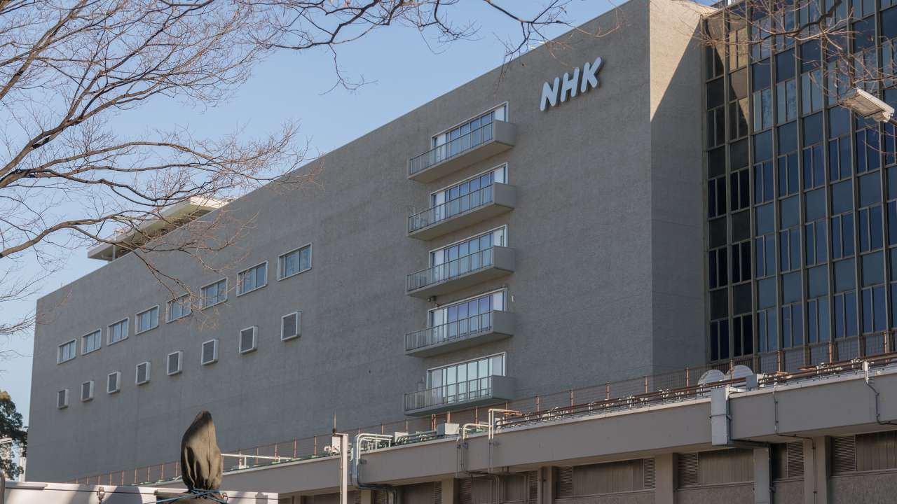 NHK受信料が4月から「不払い割増金2倍」に！ 問われる「受信料制度の正当性」と背後にある「より本質的な」問題点