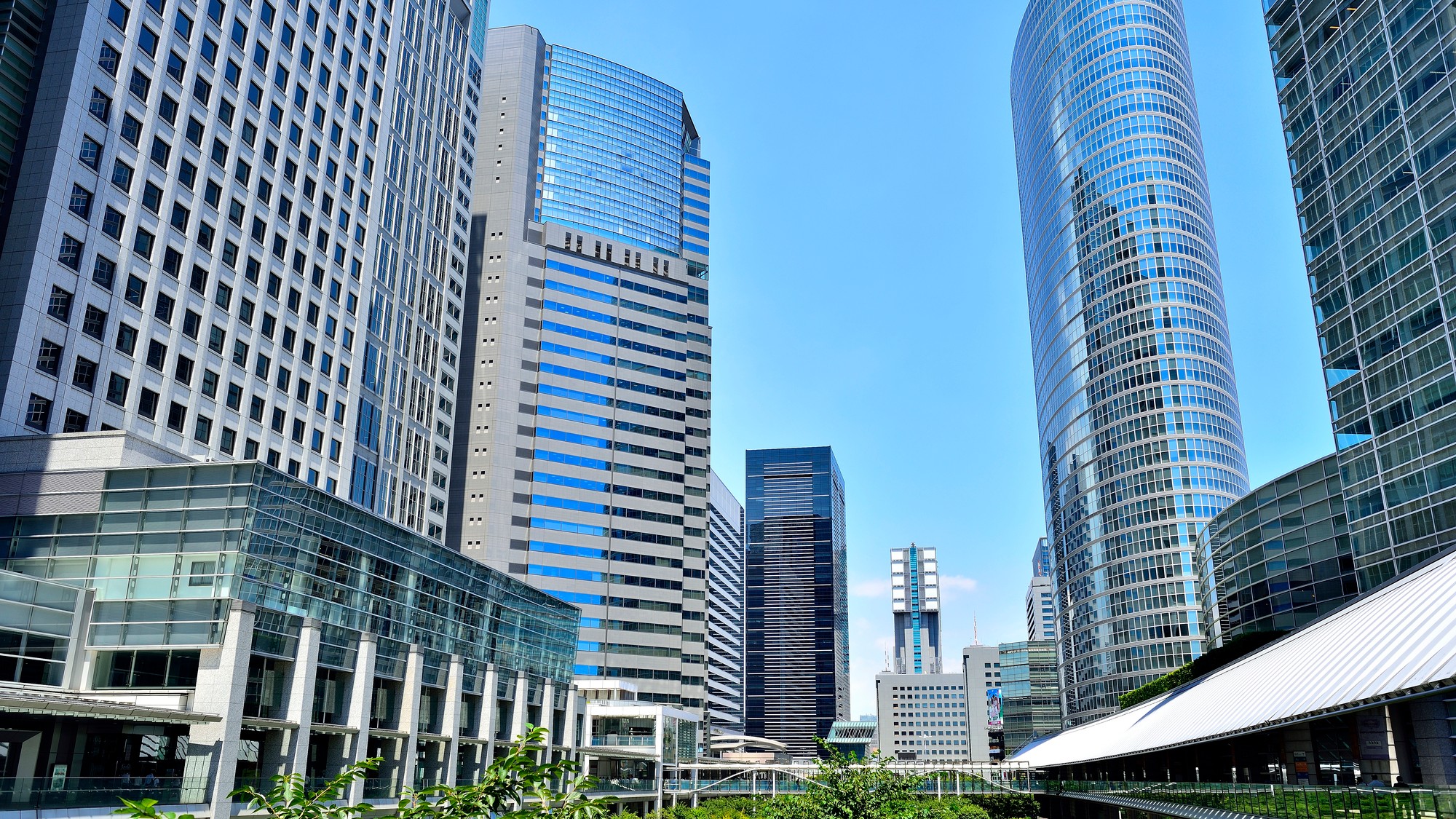 大阪は過去最低を更新…全国13都市の「オフィス空室率」事情