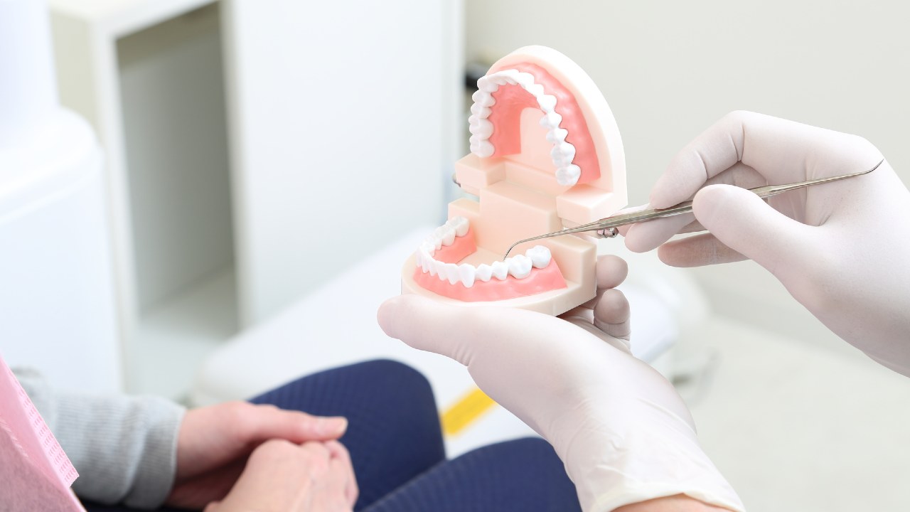 歯科医師が図解…矯正治療をおすすめしたい「不正咬合」8種類