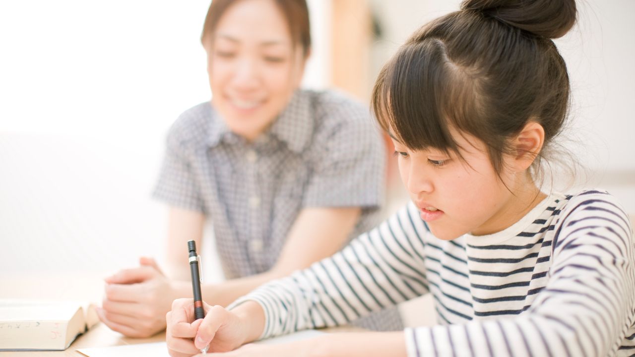 世帯年収730万円・東京在住40代夫婦「勉強好きの長女を私立中学校に通わせてあげたいのですが、家計的に厳しいでしょうか？」