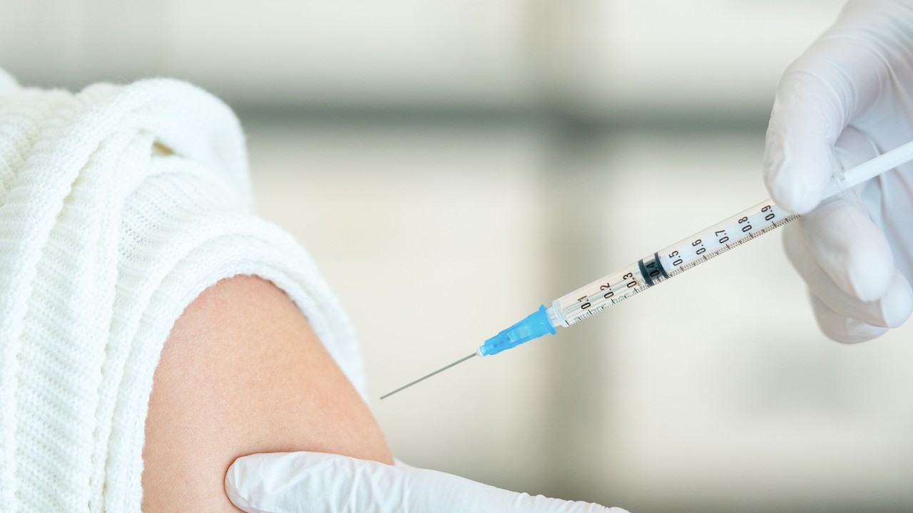 新型コロナ「ワクチンを打つ・打たない」決断のポイントは
