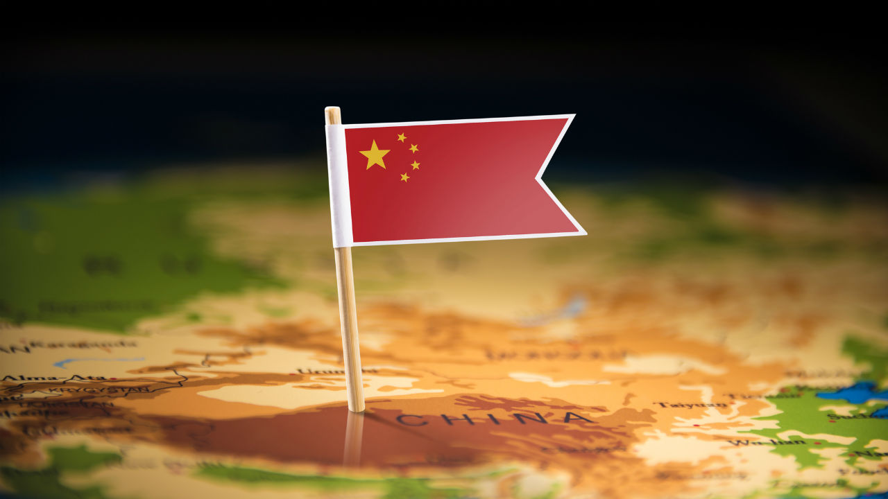 過剰債務、貿易戦争…中国全人代、成長率目標に見る不安要素