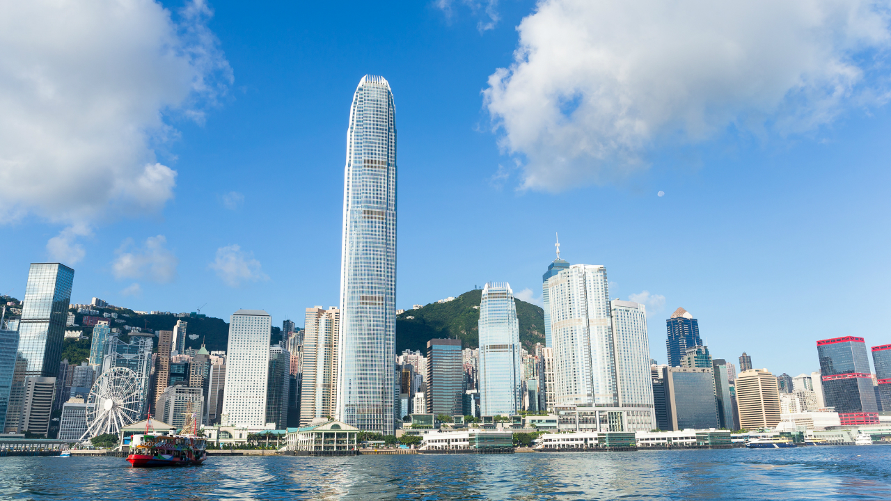 新行政長官・林鄭月娥氏の下、香港経済の見通しは？