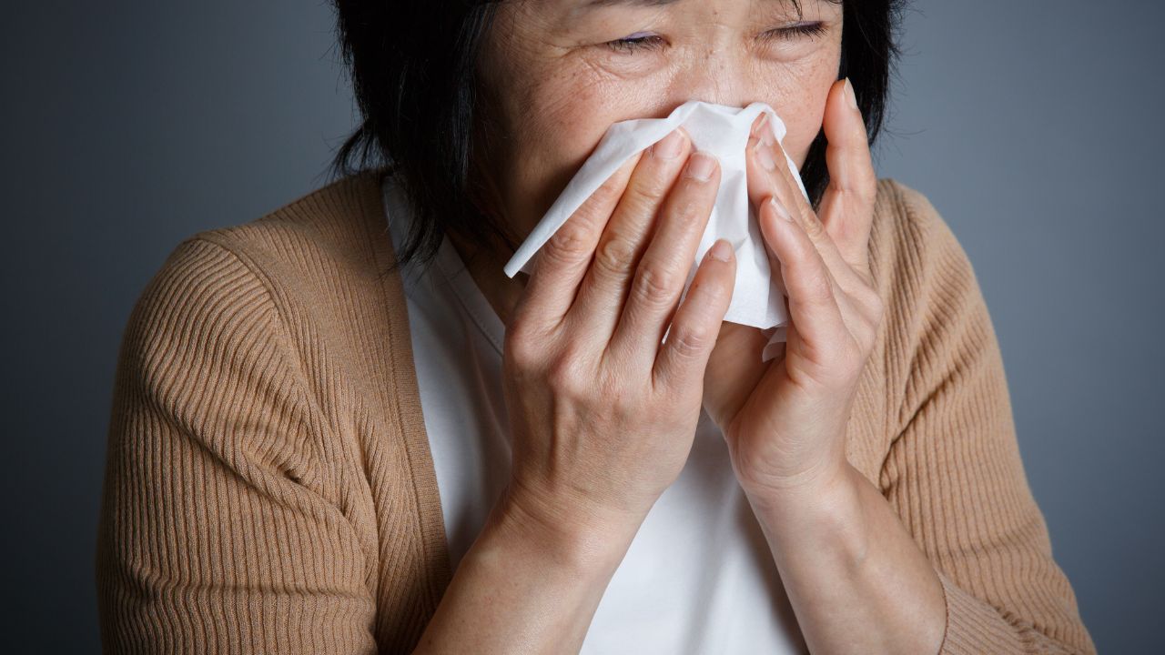 お母さん、どうして？家族のために寝ずの介護を続けた52歳主婦、79歳母が発した「ありえない一言」に怒りの涙