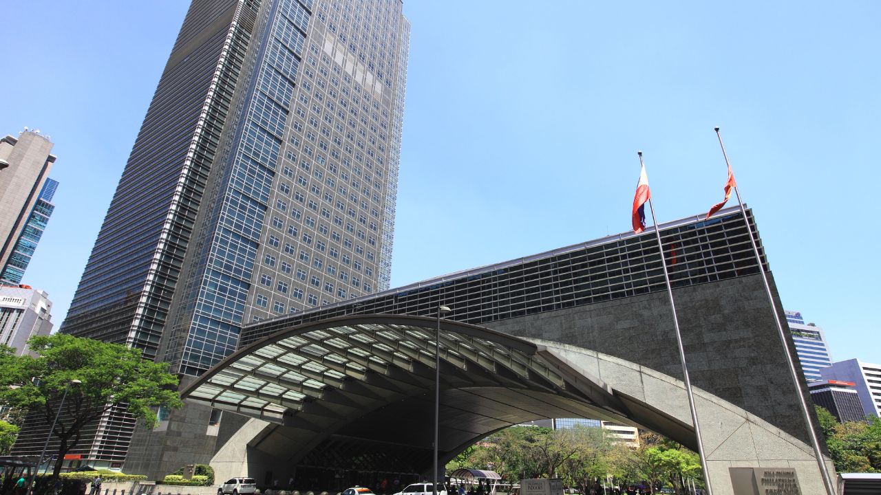フィリピン証券取引所「自主的上場廃止」「裏口上昇」規制強化へ