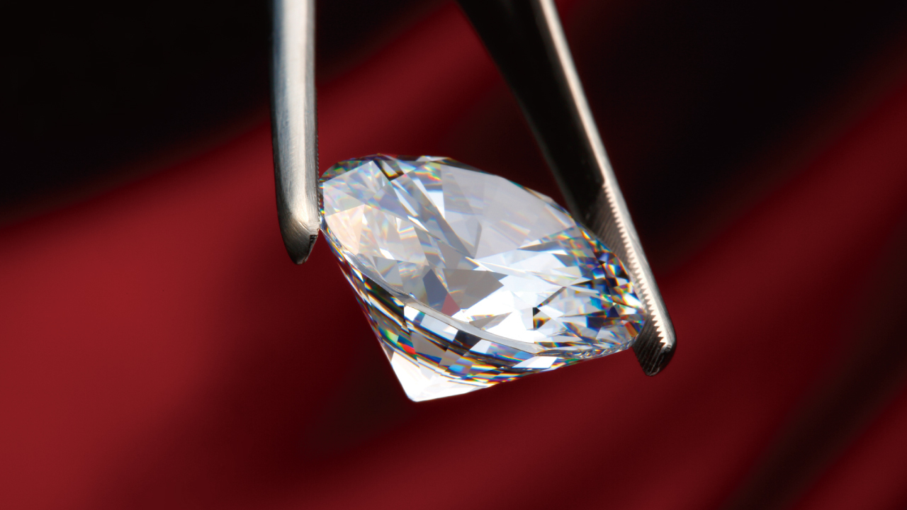 「天然ダイヤモンド」「人工ダイヤモンド」を見分ける方法