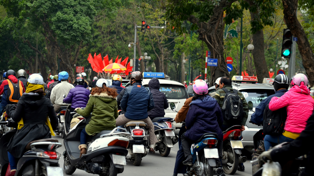 ベトナムのビジネスシーンで「ジャケット」は必要か？
