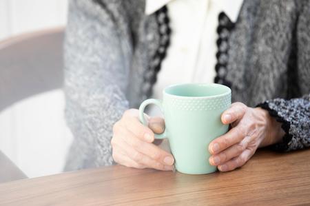 子のいない夫婦 55歳夫の即死で 姑が放った 唖然の提案 富裕層向け資産防衛メディア 幻冬舎ゴールドオンライン