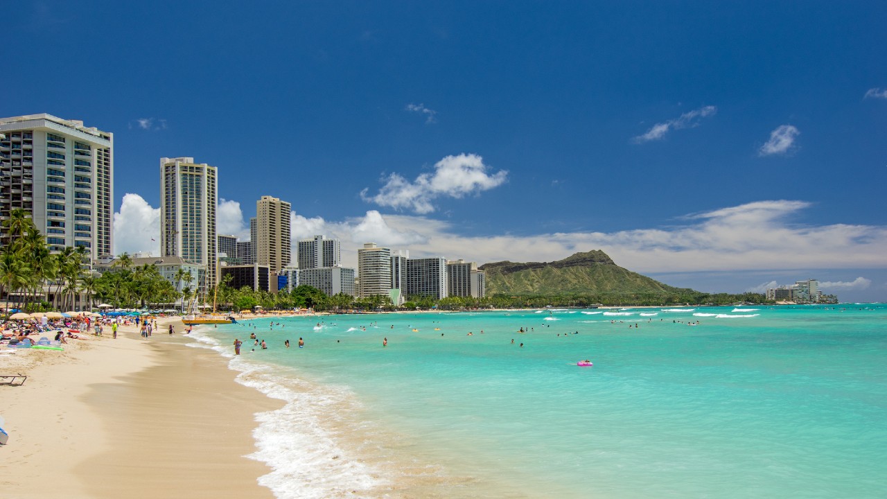 不動産視察でハワイ旅行…「経費」で認めさせる注意ポイント