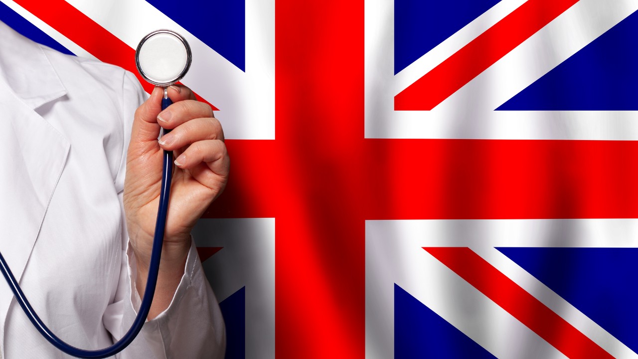 AIドクターまで登場…急成長するイギリスのオンライン診療