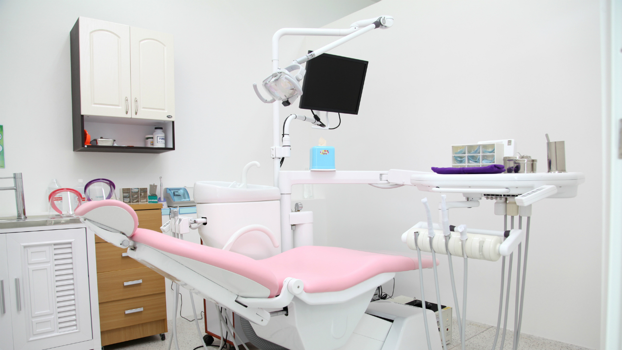歯科医院の開業時に加入する各種保険の概要