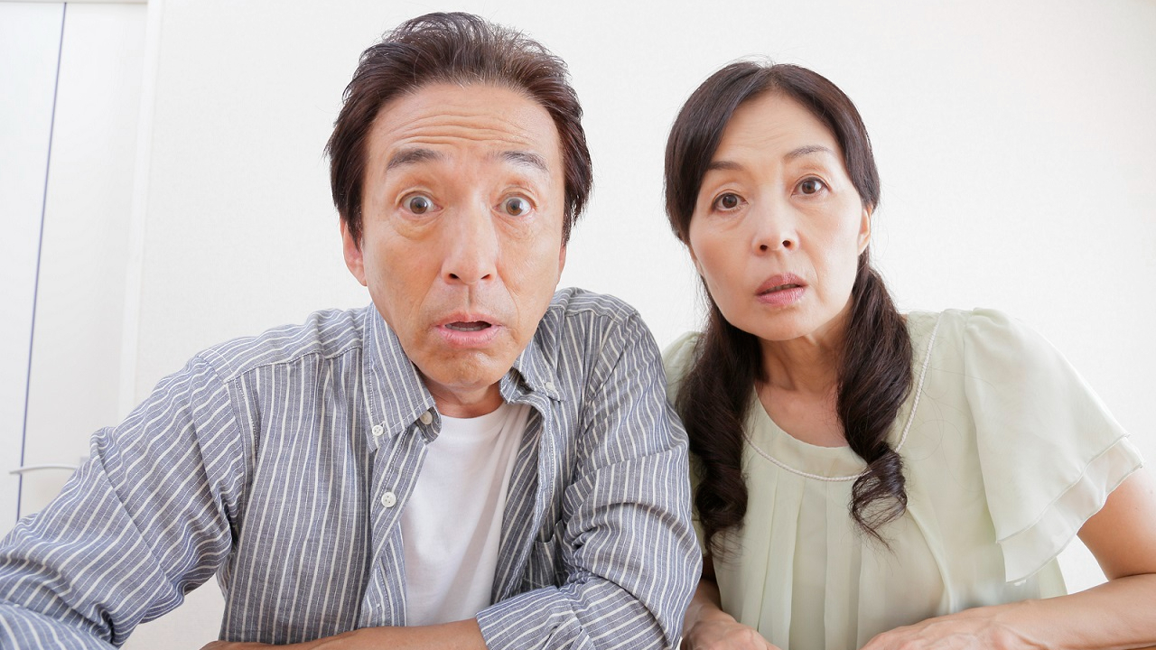 月30万円もらえると思っていたが…“サラリーマン×専業主婦”の59歳夫婦〈年金ルール〉知らず、想定外の年金減額に「たったこれだけ!?」【CFPの助言】