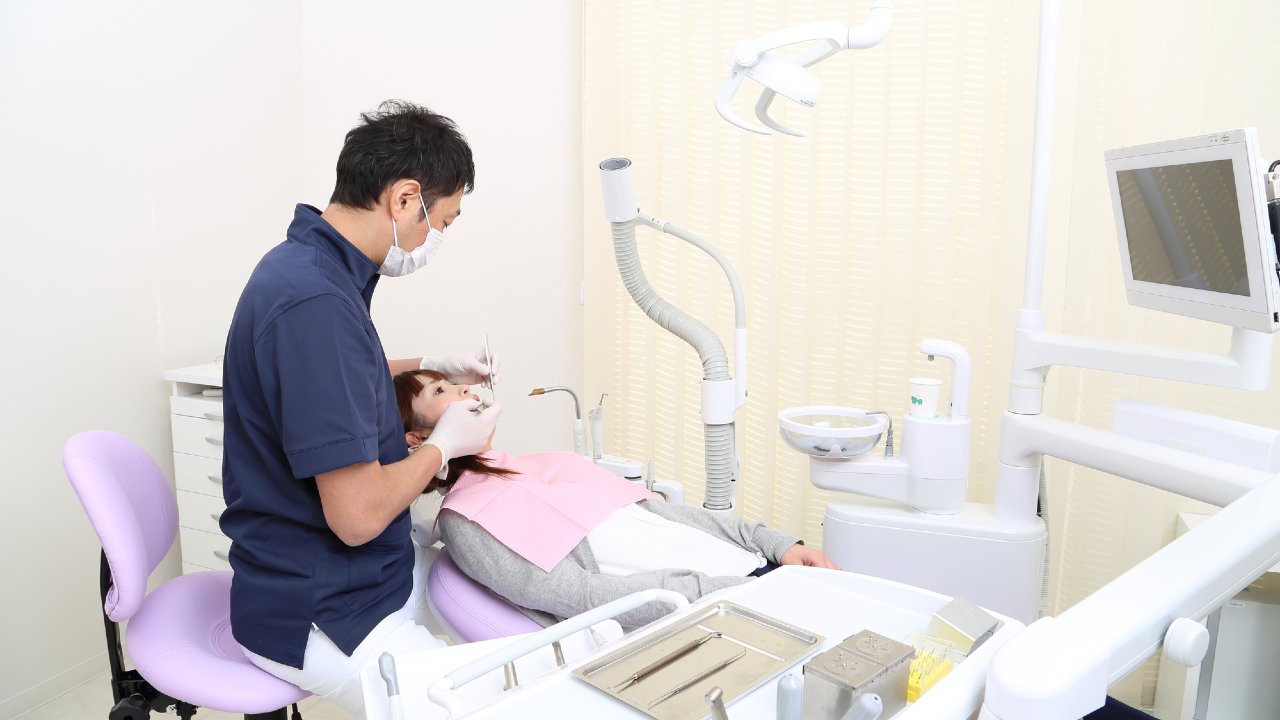 歯列矯正治療「インビザライン」…具体的な「7つの治療工程」【歯科医師が解説】